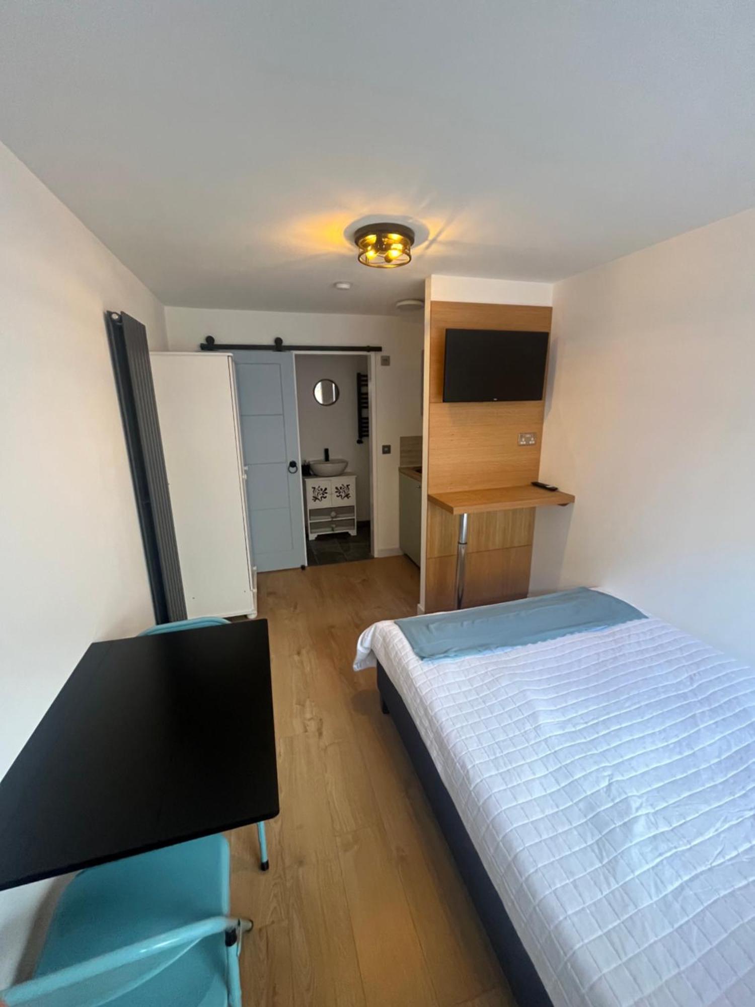 Teddington Little Gem Apartment London Exterior photo